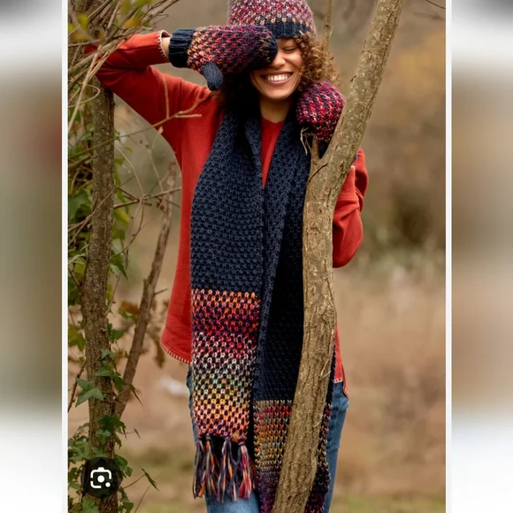 Save the Ocean Fringed Chunky Knit Scarf Multi Color Space Dye O/S - Picture 7 of 7